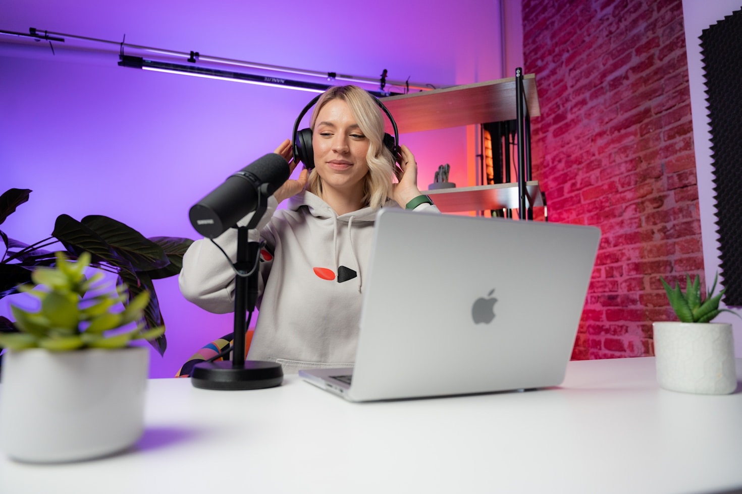 The Art of Building Authentic Online Connections